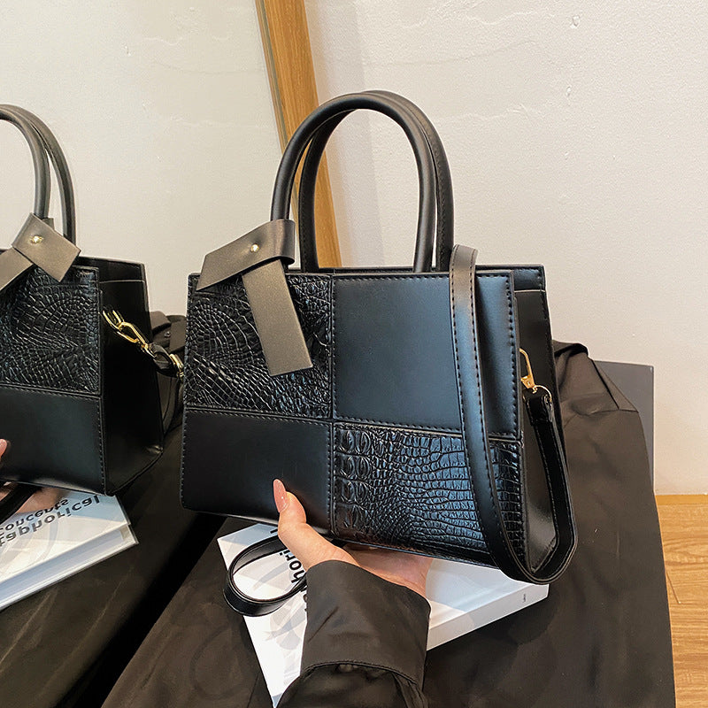 Large-capacity handbag