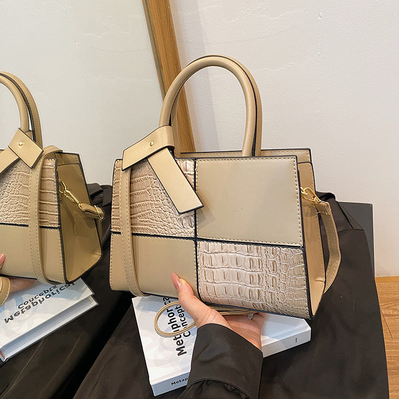 Large-capacity handbag
